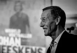 现任国家队足球主教练